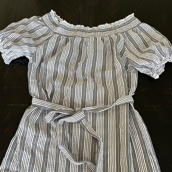 Harlow and Rose sundress off the shoulder! - Picture 2 of 5